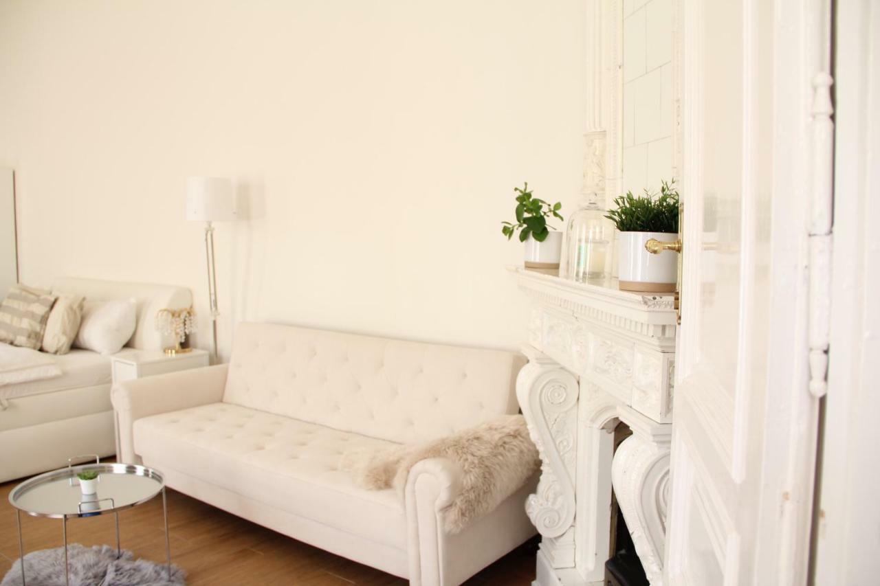 Luxury Design City Centre Apartment Брно Экстерьер фото